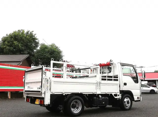 いすゞ エルフ TRG-NJR85A(2WD)の写真10