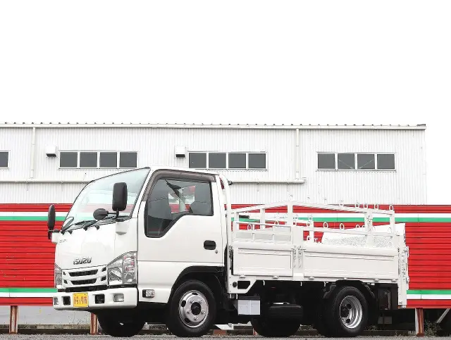 いすゞ エルフ TRG-NJR85A(2WD)の写真50
