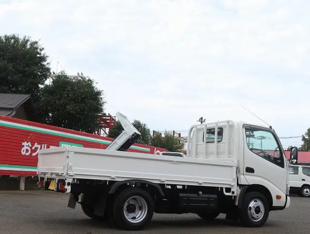 日野 デュトロ TKG-XZU605M(2WD)の写真5