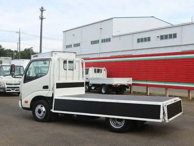 日野 デュトロ TKG-XZU605M(2WD)の写真19