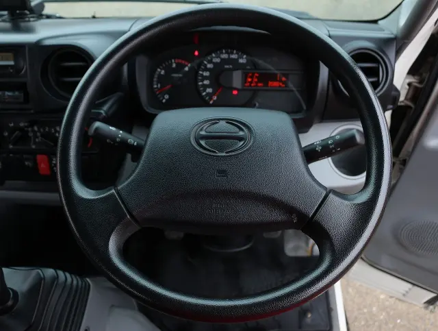 日野 デュトロ TKG-XZU605M(2WD)の写真32
