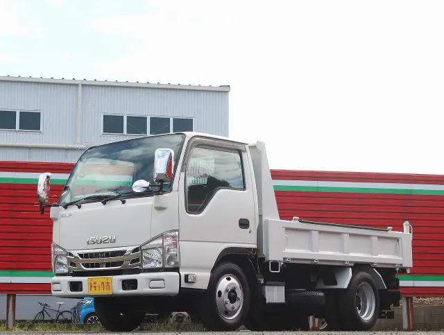 いすゞ エルフ TPG-NKR85AD(2WD)の写真2