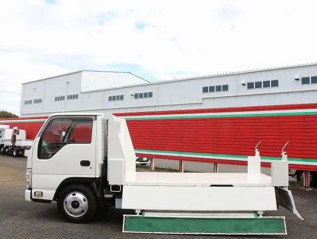 いすゞ エルフ TPG-NKR85AD(2WD)の写真16