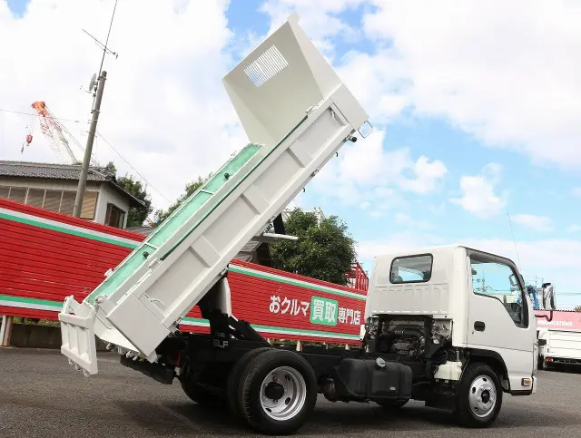 いすゞ エルフ TPG-NKR85AD(2WD)の写真23