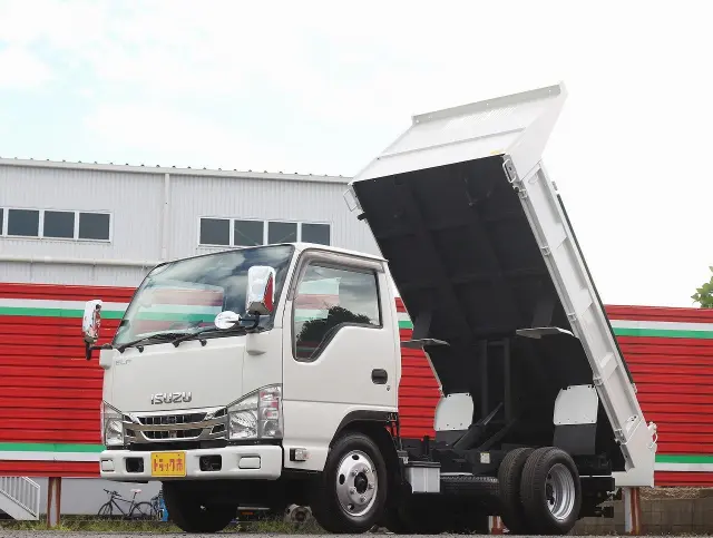 いすゞ エルフ TPG-NKR85AD(2WD)の写真50