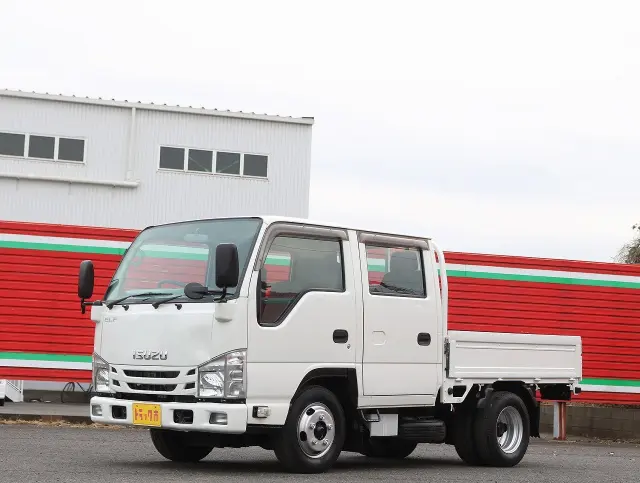 いすゞ エルフ TRG-NJR85A(2WD)の写真1