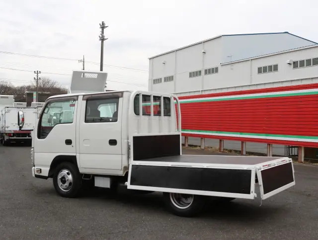 いすゞ エルフ TRG-NJR85A(2WD)の写真17