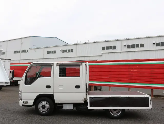 いすゞ エルフ TRG-NJR85A(2WD)の写真18
