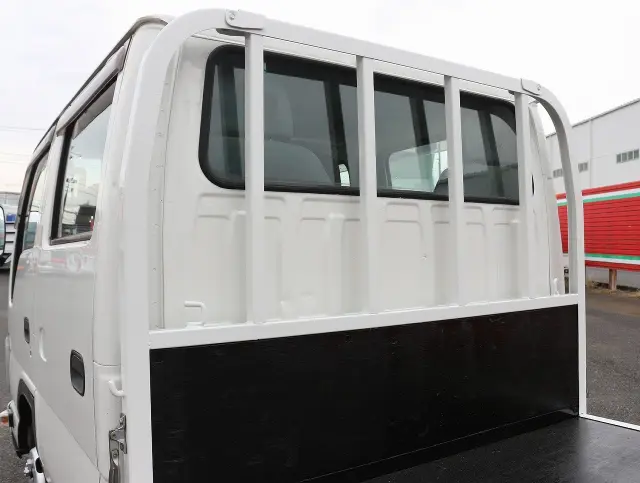 いすゞ エルフ TRG-NJR85A(2WD)の写真19