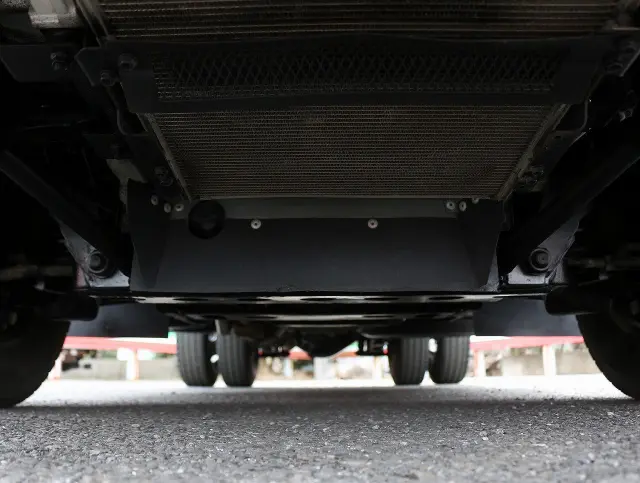 いすゞ エルフ TRG-NJR85A(2WD)の写真22