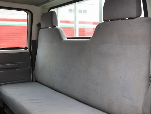 いすゞ エルフ TRG-NJR85A(2WD)の写真42