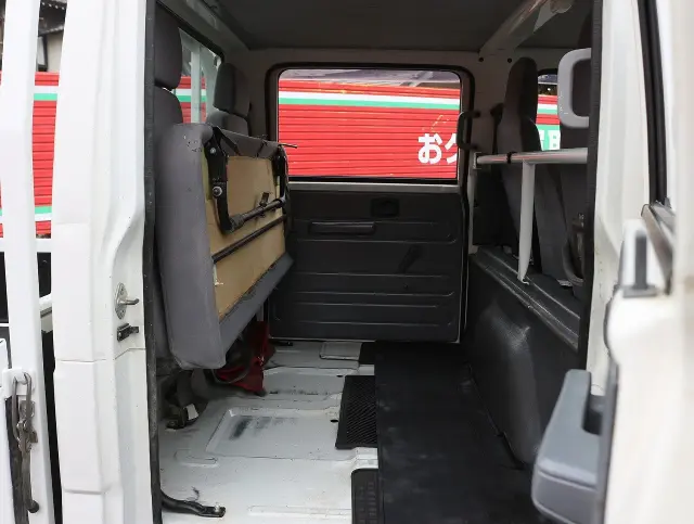 いすゞ エルフ TRG-NJR85A(2WD)の写真45