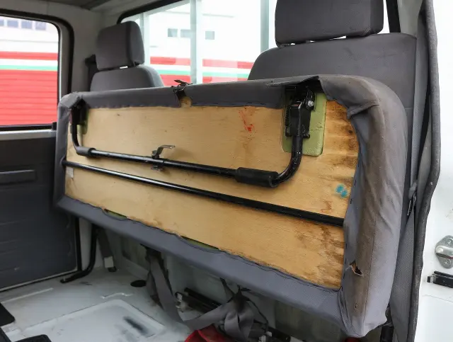 いすゞ エルフ TRG-NJR85A(2WD)の写真48