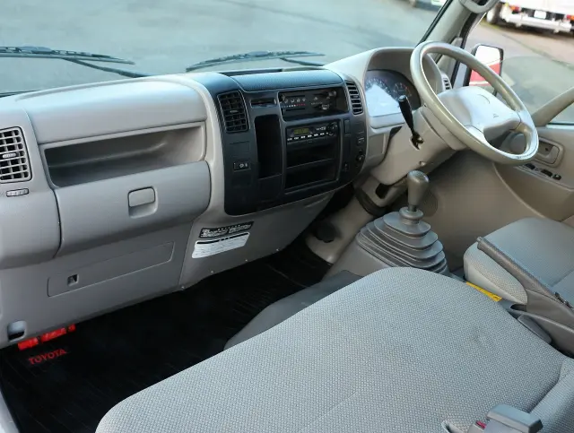 トヨタ トヨエース LDF-KDY281(4WD)の写真38
