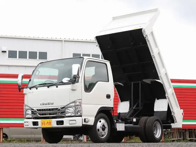 いすゞ エルフ TPG-NKR85AD(2WD)の写真1