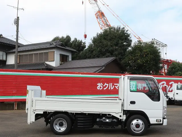いすゞ エルフ TRG-NJS85A(4WD)の写真4