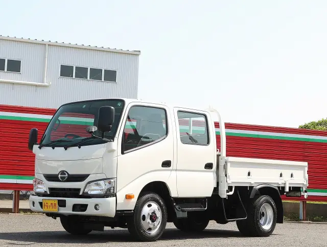 日野 デュトロ TKG-XZU685M(4WD)の写真1