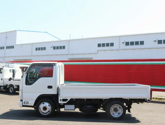 いすゞ エルフ TPG-NJS85A(4WD)の写真8