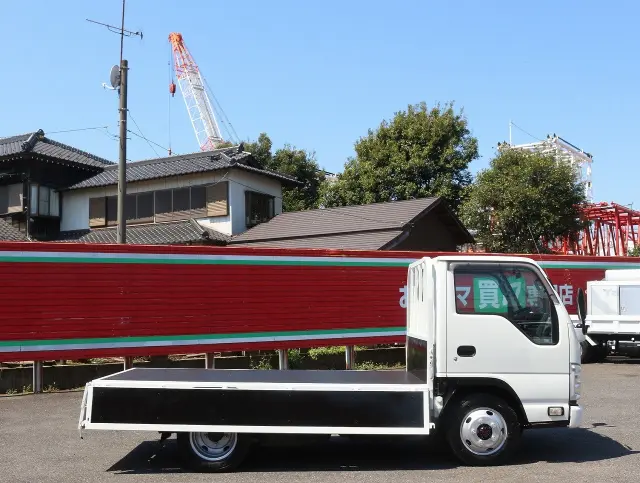 いすゞ エルフ TPG-NJS85A(4WD)の写真13