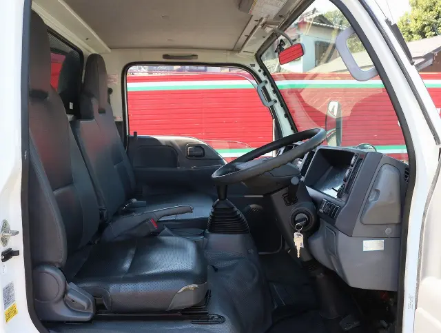 いすゞ エルフ TPG-NJS85A(4WD)の写真31