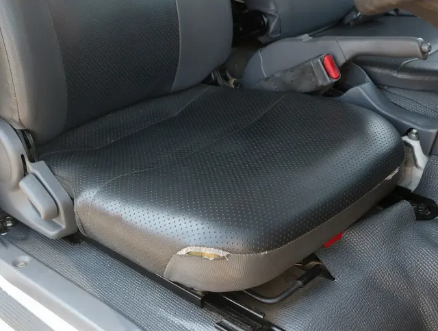 いすゞ エルフ TPG-NJS85A(4WD)の写真33