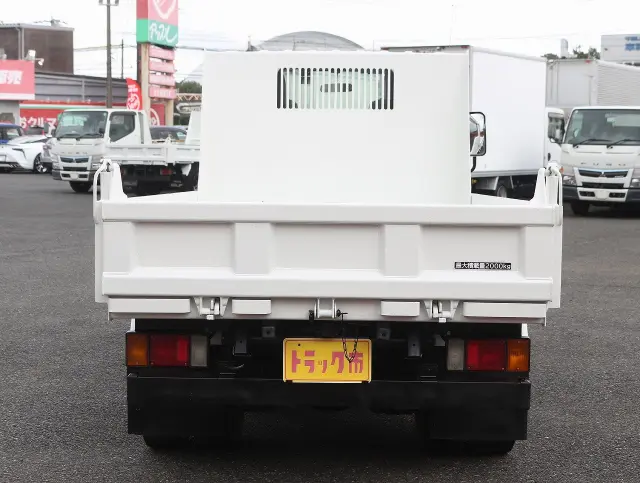 いすゞ エルフ TPG-NJR85AD(2WD)の写真6
