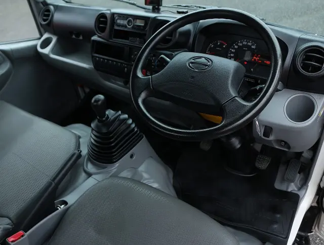 日野 デュトロ TKG-XZU605M(2WD)の写真22