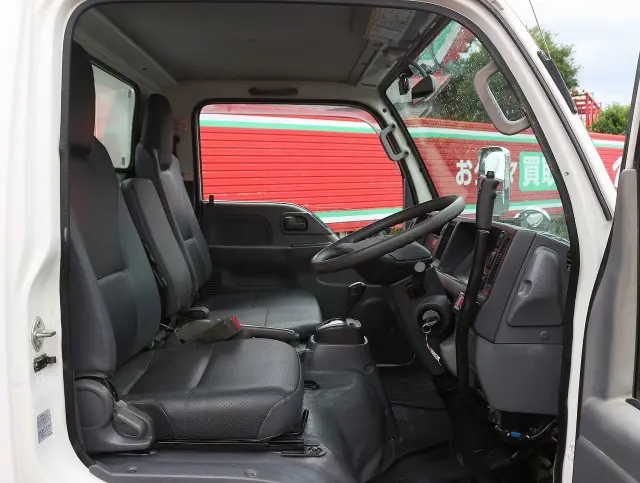 いすゞ エルフ TPG-NJR85AD(2WD)の写真32