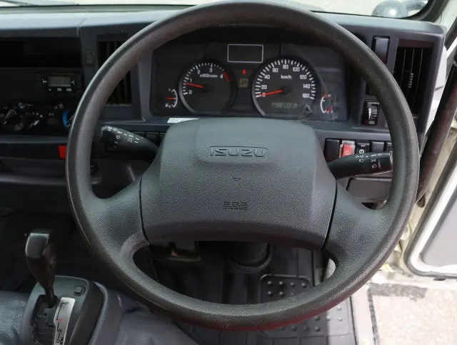 いすゞ エルフ TPG-NJR85AD(2WD)の写真35