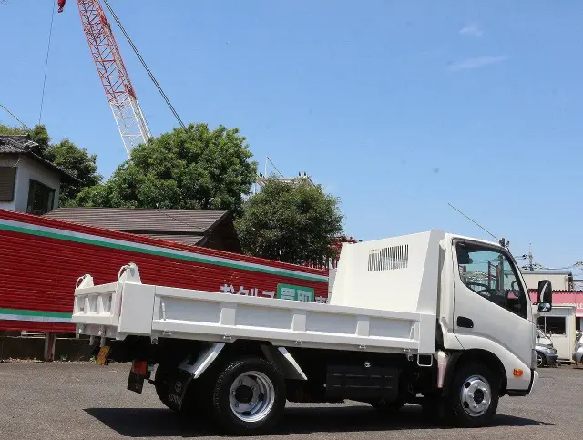トヨタ ダイナ TKG-XZC610D(2WD)の写真6