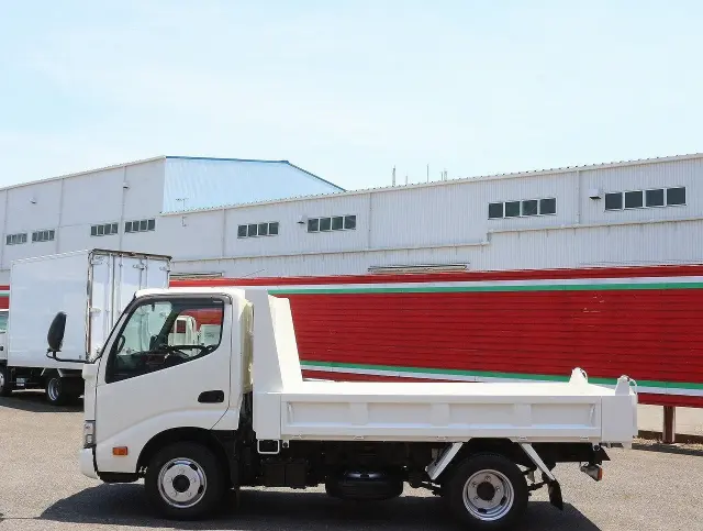 トヨタ ダイナ TKG-XZC610D(2WD)の写真9