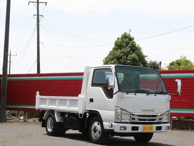 いすゞ エルフ BKG-NKR85AD(2WD)の写真4