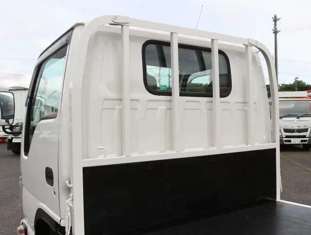 いすゞ エルフ TRG-NJS85A(4WD)の写真28