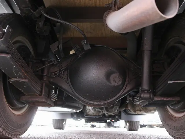 いすゞ エルフ TRG-NJS85A(4WD)の写真32