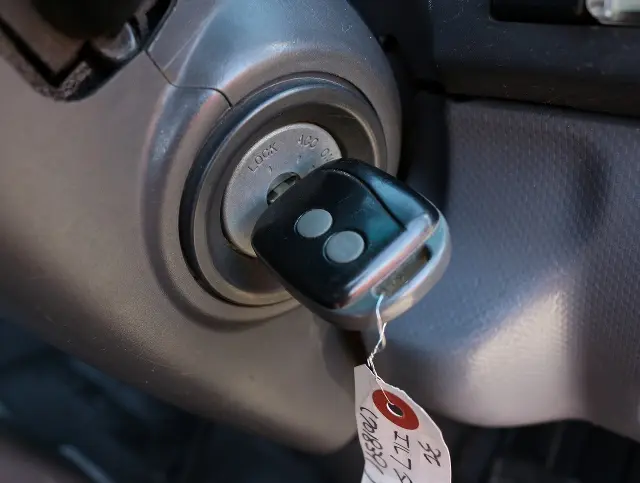 いすゞ エルフ BKG-NKR85AD(2WD)の写真41