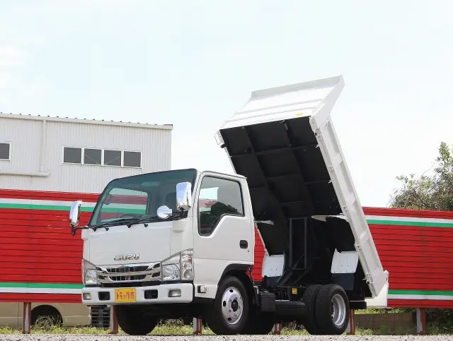 いすゞ エルフ BKG-NKR85AD(2WD)の写真50