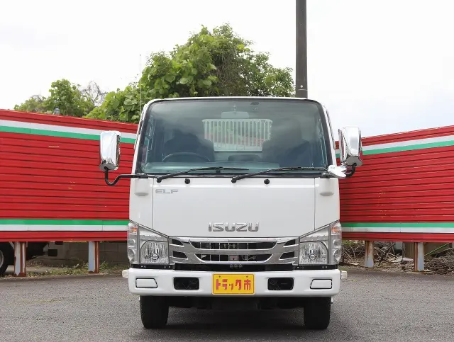 いすゞ エルフ TPG-NKR85AD(2WD)の写真4