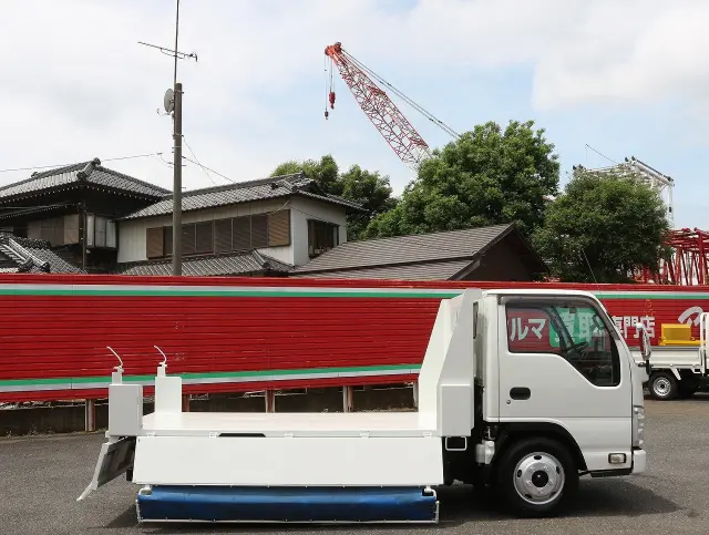いすゞ エルフ TPG-NKR85AD(2WD)の写真16