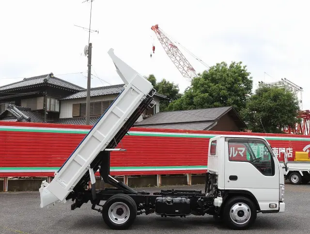いすゞ エルフ TPG-NKR85AD(2WD)の写真22