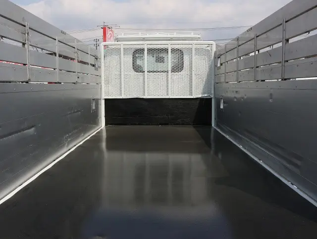 いすゞ エルフ TPG-NJR85A(2WD)の写真17