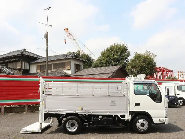 いすゞ エルフ TPG-NJR85A(2WD)の写真21