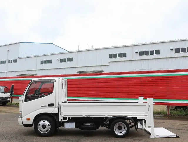 日野 デュトロ TKG-XZC605M(2WD)の写真17