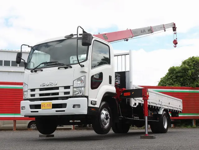 いすゞ フォワード TKG-FRR90S1(2WD)の写真1