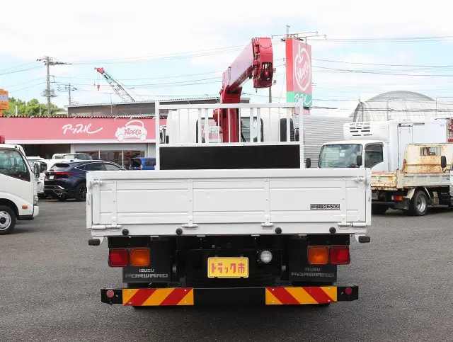 いすゞ フォワード TKG-FRR90S1(2WD)の写真11