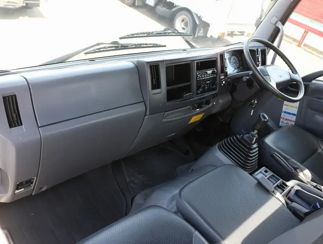 いすゞ フォワード TKG-FRR90S1(2WD)の写真43