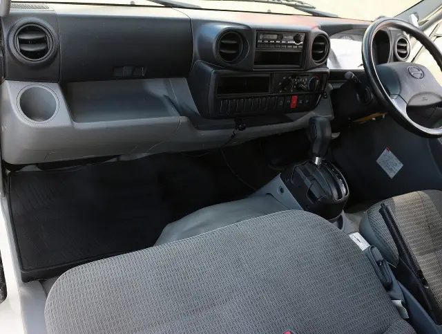 日野 デュトロ TKG-XZC605M(2WD)の写真38