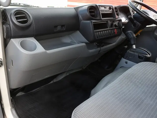 日野 デュトロ TKG-XZC605M(2WD)の写真40