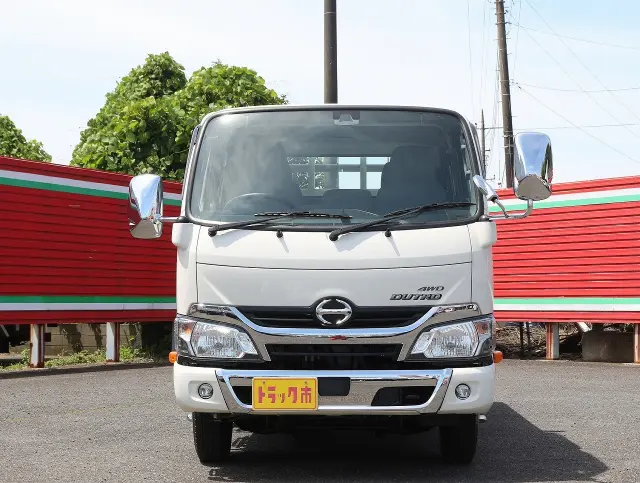 日野 デュトロ TKG-XZU685M(4WD)の写真2