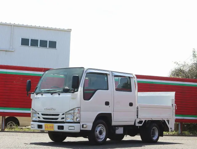 いすゞ エルフ TRG-NHR85A(2WD)の写真1