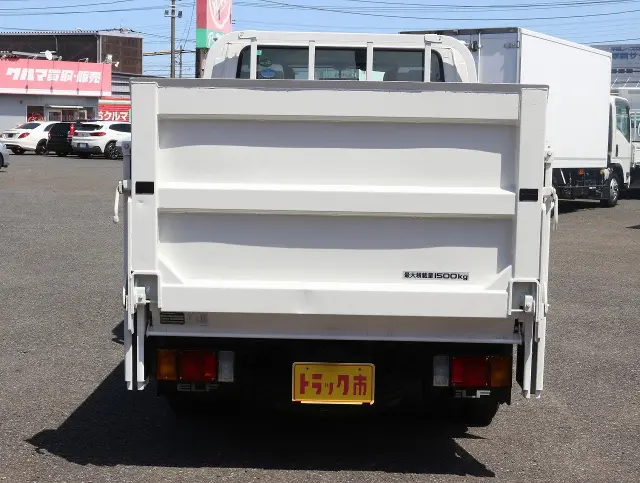 いすゞ エルフ TRG-NHR85A(2WD)の写真6